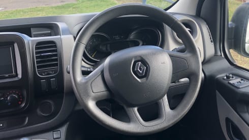 Sid – 2 Berth Renault Off-Grid Campervan