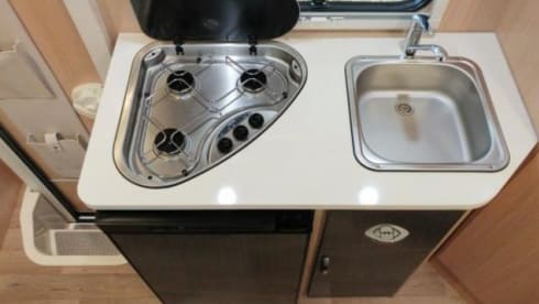 A-type – Compact young camper; very fully equipped
