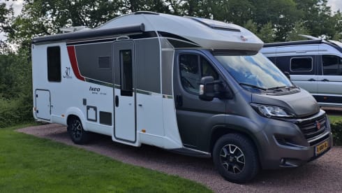 4p Bürstner semi-integrated uit 2019