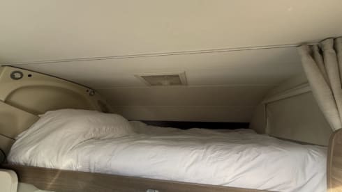 6 berth Ford transit chausson from 2015