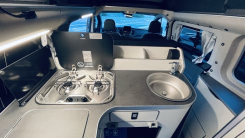 Vantura – Full option Ford Nugget plus Trail campervan 