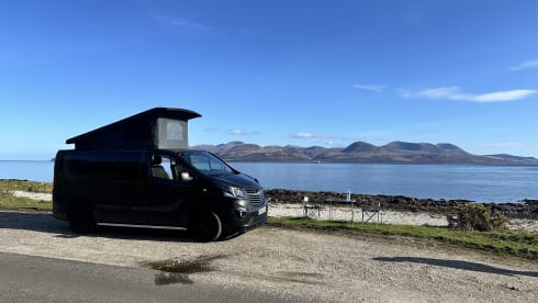 Viv – Vauxhall Vivaro 4 Berth Pop Top