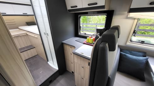 Sun Living S 75 SL – Very nice, spacious, luxurious, clean and fully furnished