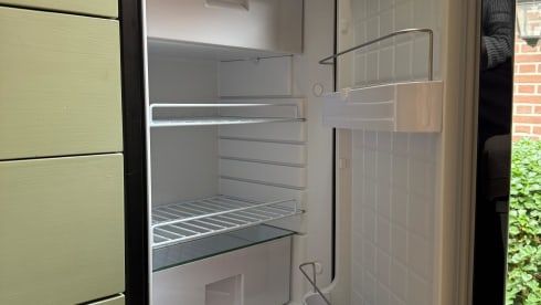 B&Bus – COZY AND COMFORTABLE VW CRAFTER CAMPER VAN