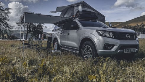 Ernest – 3 berth Nissan Navara 2017