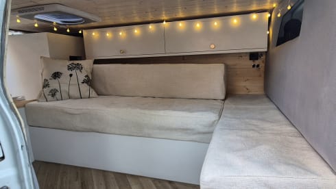 🔋 Comfy Euro6D camper with solar panels and parking heater, 2020