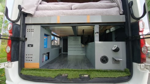 Temptation travel – Luxury 3 berth Volkswagen 