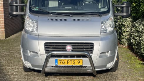 4p Dethleffs semi-integrated uit 2011