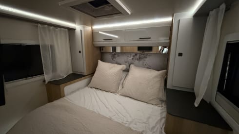 Pegaso  – Schitterende camper (klasse A) - 4 slaapplaatsen - 5 veiligheidsgordels, Pegaso 740 