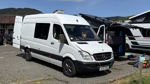 Benji the benz  – 3 berth Mercedes-Benz campervan from 2012