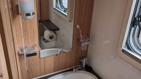 Bertha – 4 berth Bailey complete with secure dog pen