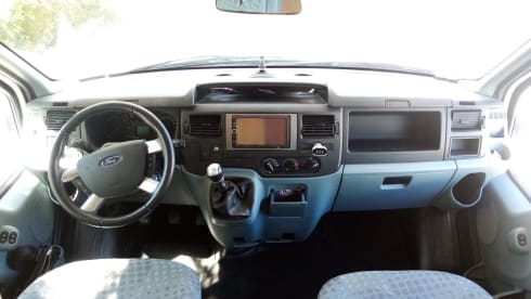 Camper for 4 comfortable seats