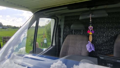 Happy – Happy on the road met onze 4p Ford Elnagh Colombia alkoof uit 1996