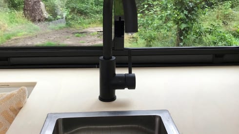 Billy – On an adventure with our converted camper bus (Fiat Ducato 2013 3p))