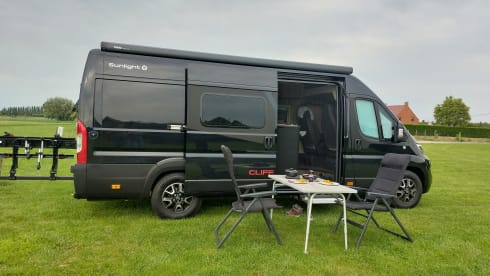 CliffDC – CliffDC - 2pers. Citroen Campervan from 2024