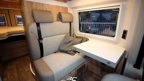 Yellowstone  – Hymer Bus camper
