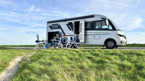 Adria Sonic Supreme 700 DL 9 DSG – New Adria Sonic Supreme 700DL 180 HP 9DSG (2024)