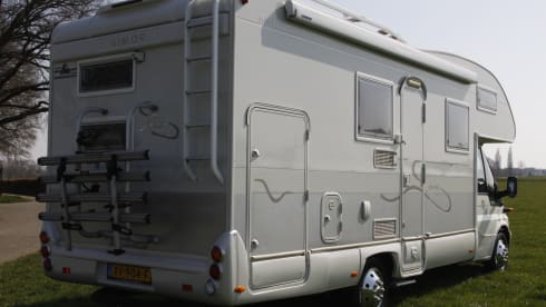 Spacious family camper Rimor NG8