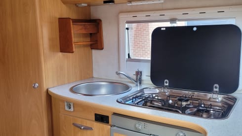 4p Chausson integrated uit 2005