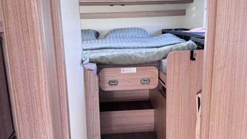 Camper FIER – Spacious 2/3 person Camper (Carado T447) from 2018 with standing height 2.08m