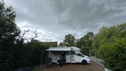 TRAVEL’KEES 🚍 ‘🧳 De Ruimste en slimste camper in deze intergraal klasse   – Novità in affitto! Chauson 670 praticamente nuova! 