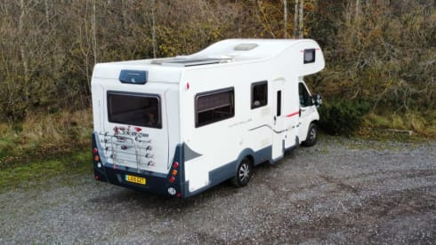 Samantha – Luxury 6 Birth 746 Rollerteam Motorhome