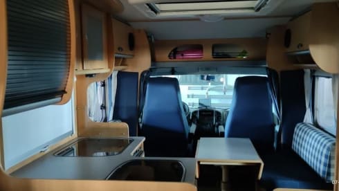 Camperverhuurvalencia.com – Nice camper for rent in Valencia