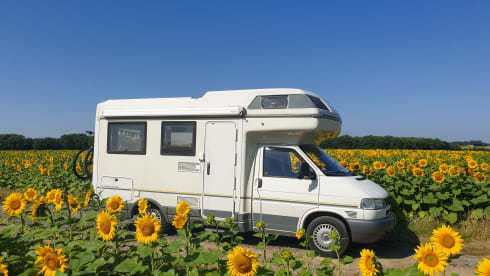 Volkswagen T4 Karmann Camper with round seat