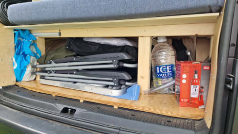 Self-built VW T5 camper for 2 people