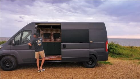 Zink outdoors  – 3 berth quirky camper 