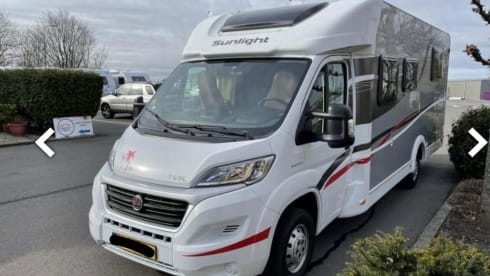 4 person camper Fiat Ducato Sunlight T69