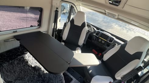 Loft On Wheels 3.0 – Roller team camper bus full option 4 persons