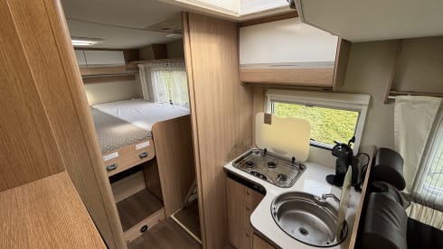 4p Sunlight semi-integrated uit 2016