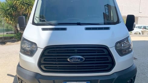 Makai – Van Camperizzato in legno