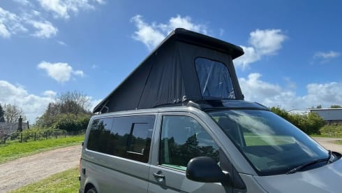 Luca – 4 berth Volkswagen campervan from 2023