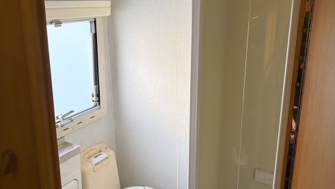 Ford semi-integrale a 4 posti letto del 2003