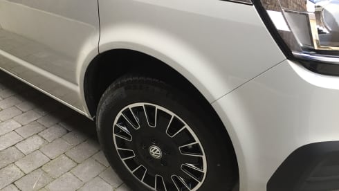 VOLKSWAGEN CALIFORNIA COAST dec2020