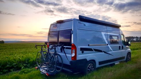 Willy – Cozy camper van to go on an adventure with!