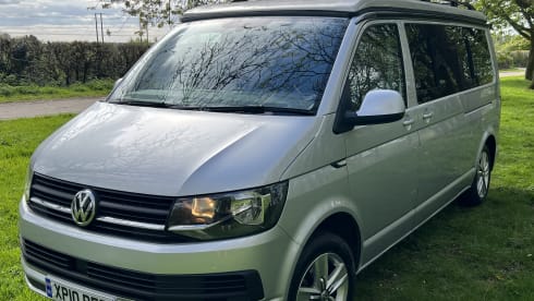 The XPLORER – 4 berth Volkswagen campervan from 2018