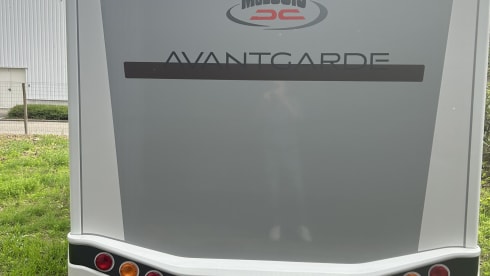 4p McLouis integrated uit 2025
