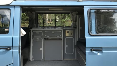 "Mya" - Classic VW T25
