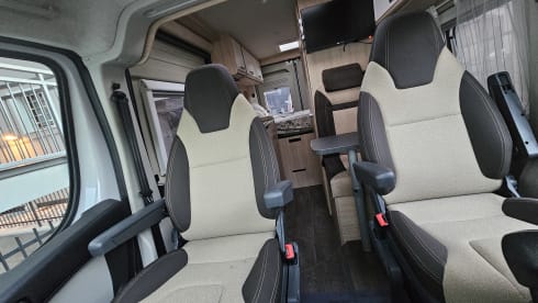 Tova – Camper van for adventure trips.