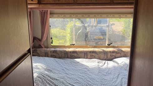 De bruine beer  – 5p Hymer integrated from 1992