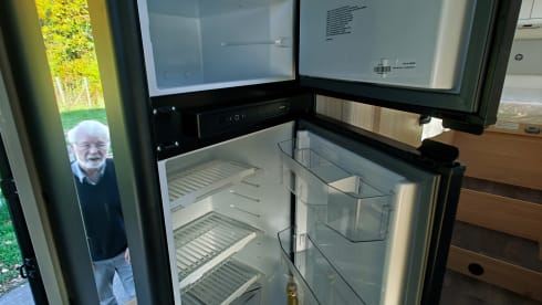 4p Sunlight semi-integrated uit 2024