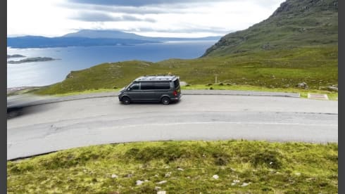 The Grey – 4 berth Volkswagen T6.1 Luxury campervan 