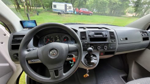 4-person Volkswagen with pop-up roof and long wheelbase for extra space