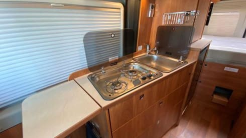 Super Comfy Globescout – Adventure in Luxury