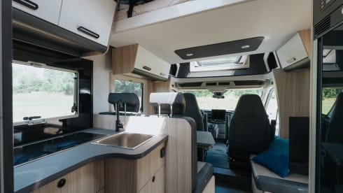 4p Ford semi-integrated uit 2025