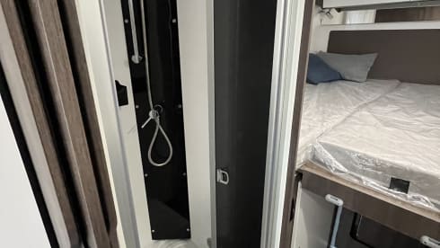 Cocoon 463 – 4p Benimar semi-integrated from 2024