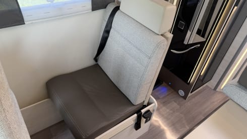 6p Chausson semi-intégré à partir de 2020